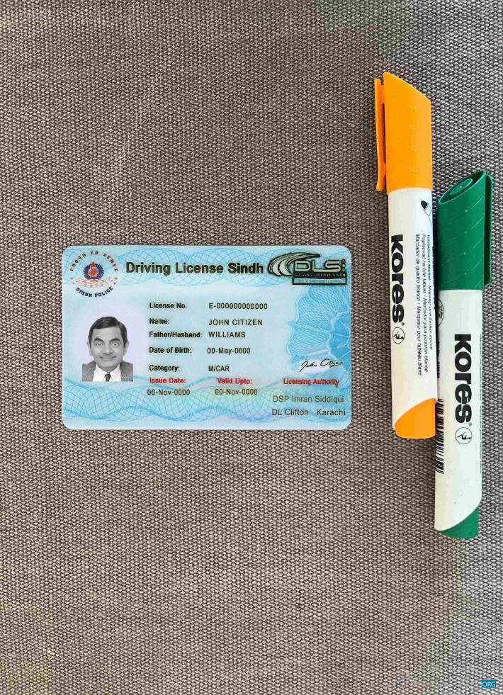 Download Pakistan Sindh province driving license (2016 present) photolook FRONT Photoshop template